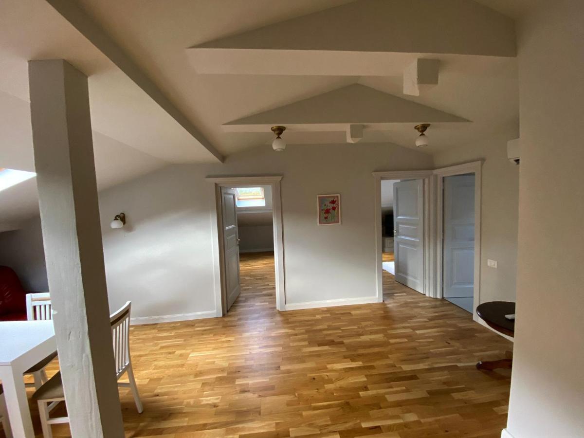 Augsburg Apart Piatra Neamt Exterior photo